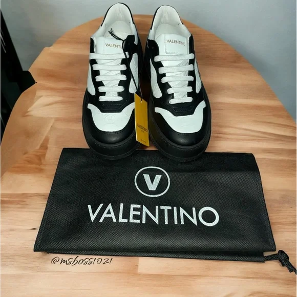 Mario Valentino | Shoes | Valentino Whiteblack Sneakers Sz  display picture 2